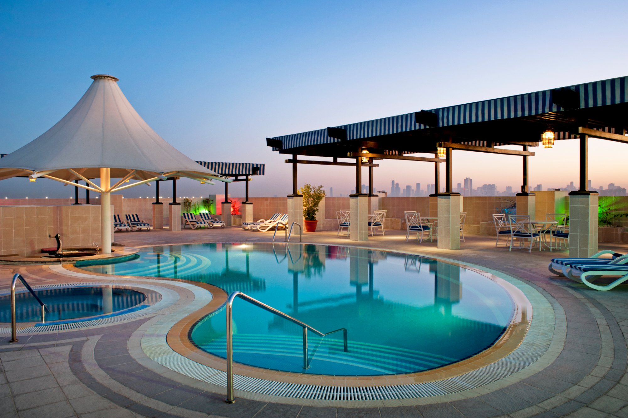 SUMMER: 4* Grand Excelsior Hotel Deira in Dubai, UAE for only $30 USD ...